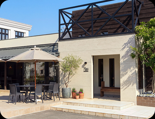 Mano All Day Cafe & Roastery